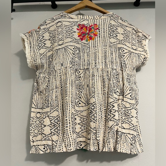 THML Floral Boho Flutter Tassel Tie Top. Size Small. - Picture 2 of 3